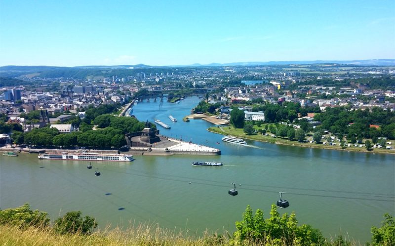 Blick auf Deutsches Eck in Koblenz