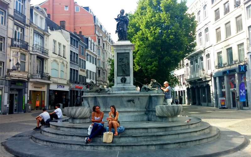 Marienbrunnen-in-Lüttich©RosiKmitta